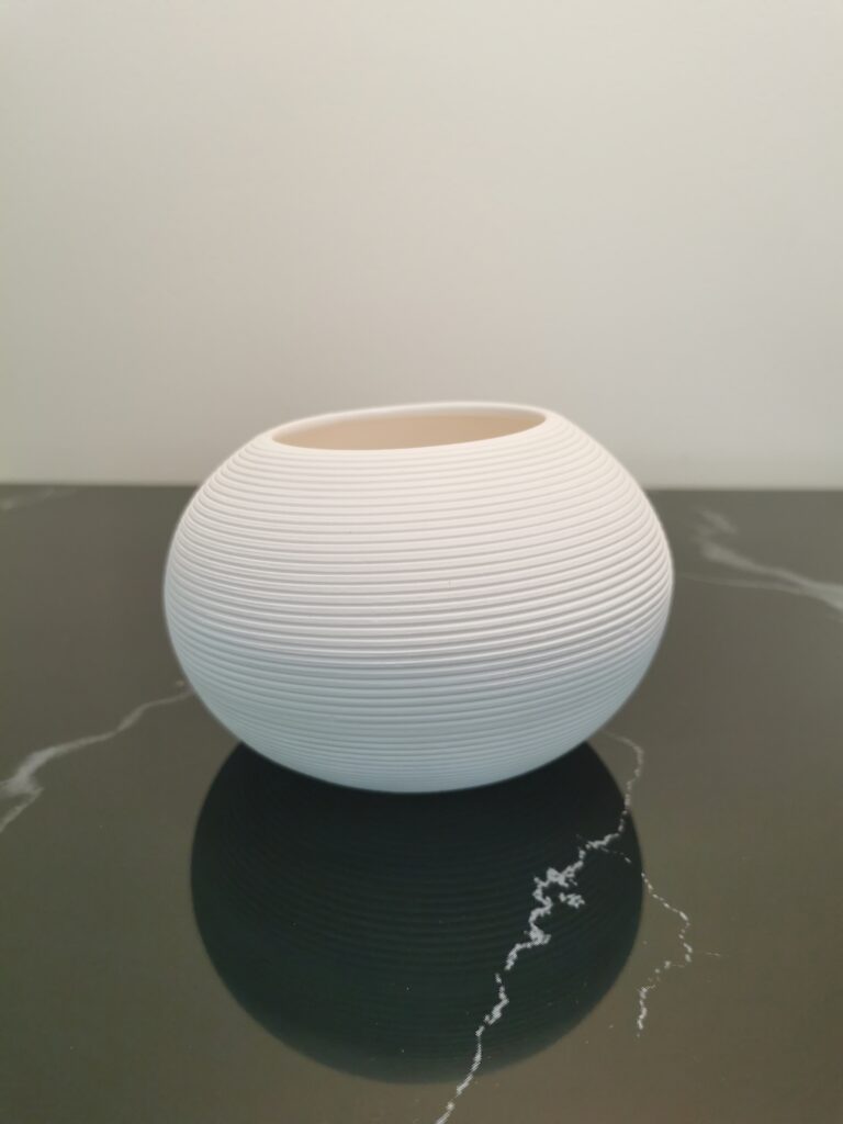 line series vase 438