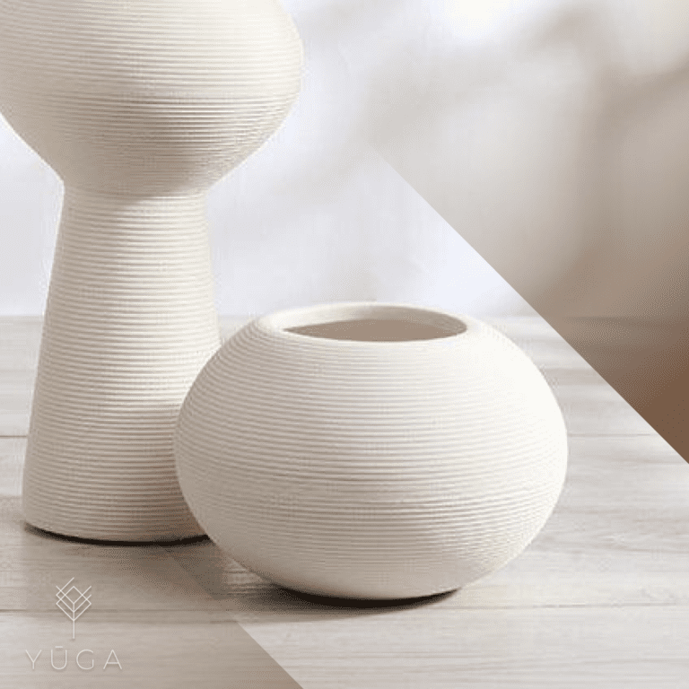 21 q line vase